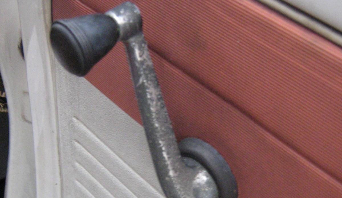 Manual Car Windows