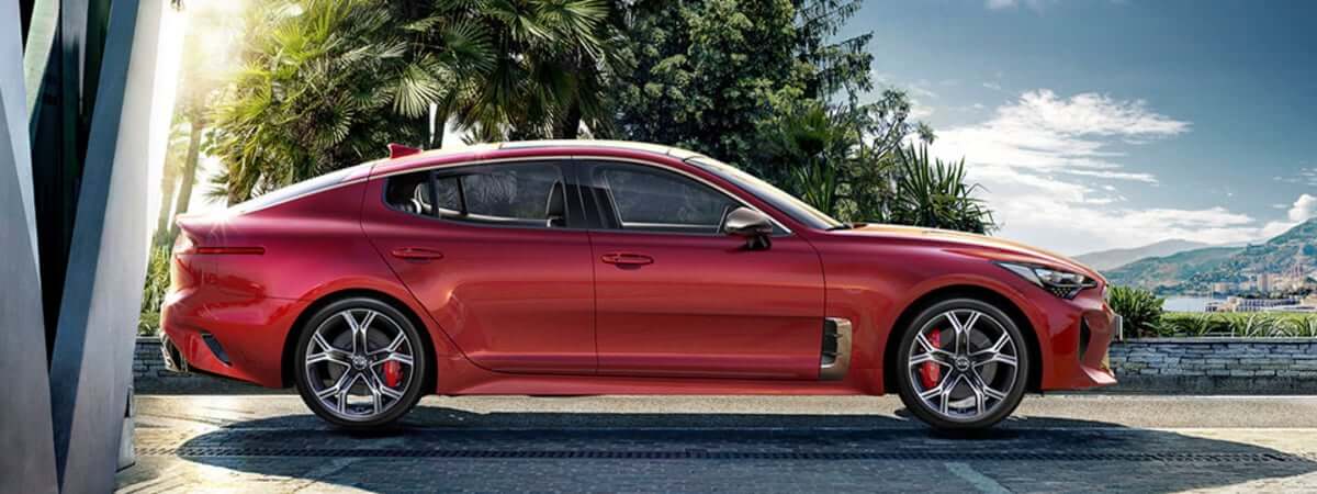 Nuestros turismos de desempeño accesibles preferidos: Kia Stinger GT-S 2 Nuestros turismos de desempeño accesibles preferidos: Kia Stinger GT-S