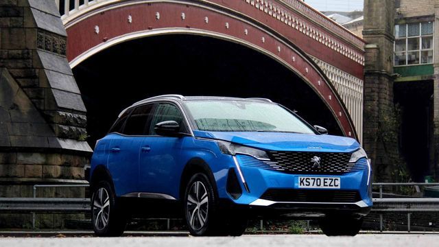 Peugeot-30008-suv-automatic-Motab