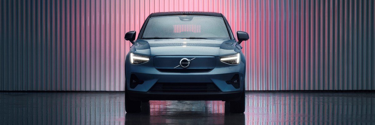 front view of Volvo C40