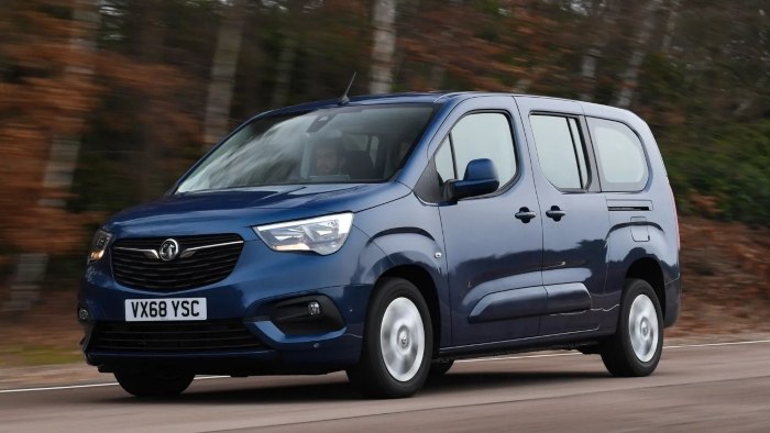 wheelchair accessible vehicle - Vauxhall Combo Life
