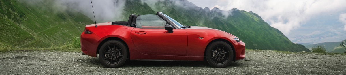 side view of Mazda MX-5