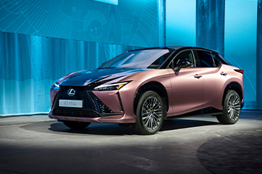 Stoneacre Lexus Introduces Plant-a-Tree