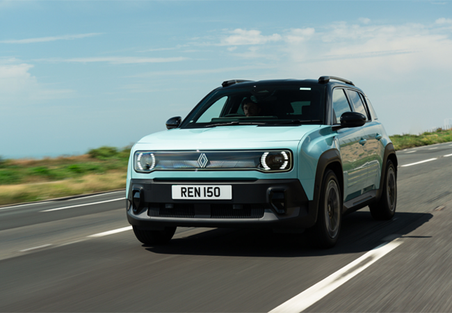 topgear.com awards Renault 4 E-tech electric