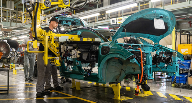 Nissan LEAF in Production