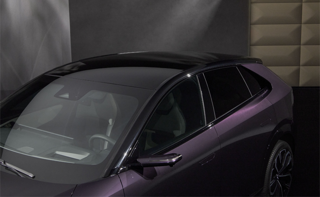 Mazda CX-6e panoramic roof