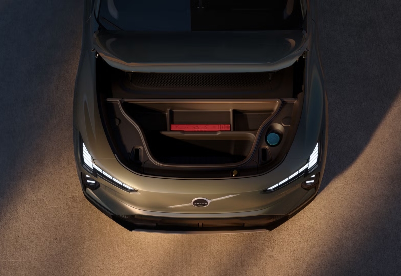 New Volvo EX60 Frunk