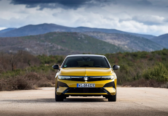 2026 Vauxhall Astra Plug-in Hybrid
