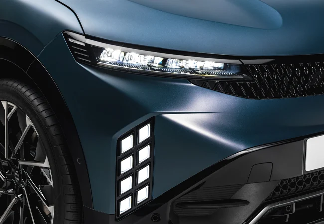 Megane E-Tech electric lights