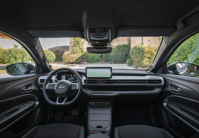 new-jeep-avenger-interior-85-anniversary