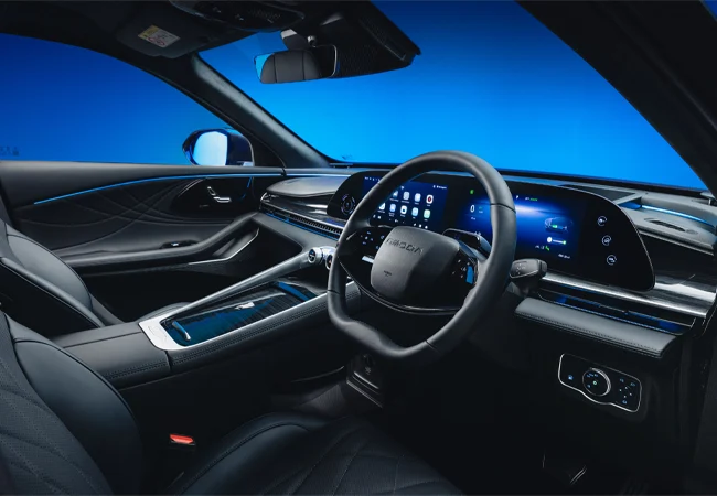 omoda-9-shs-p-black-noble-interior
