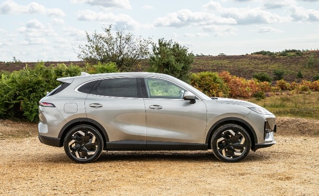 The All-New LEPAS L6 EV side view