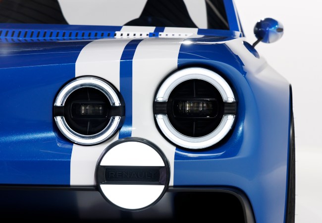 Headlights of Renault 8 concept