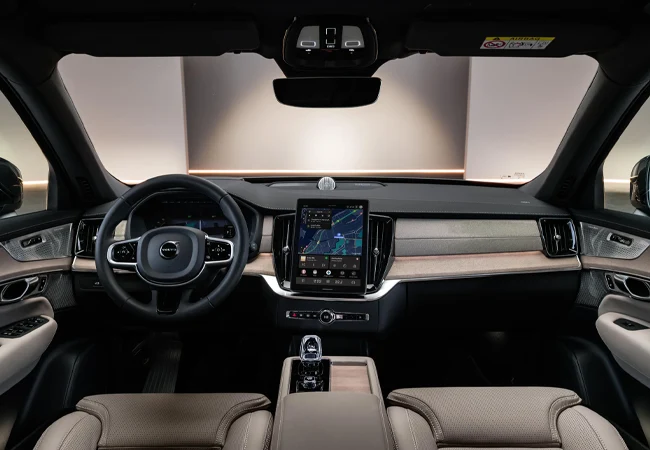 Volvo-XC90-interior